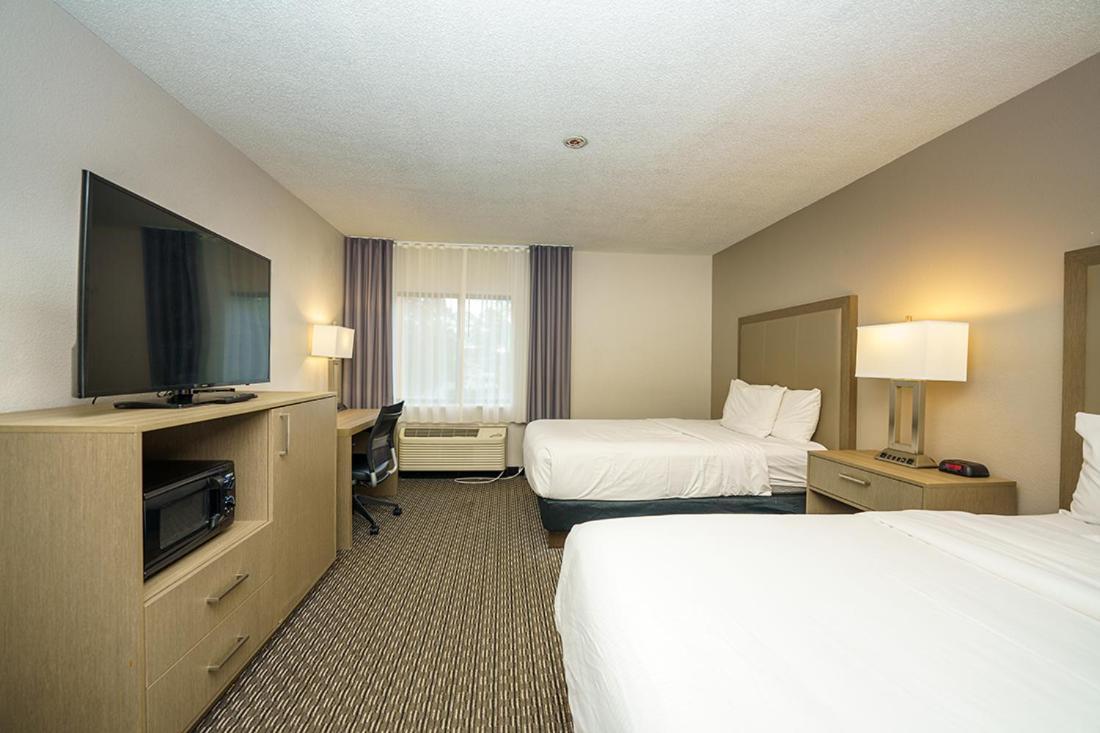 Wingate By Wyndham Brunswick Ga I-95 Hotel Buitenkant foto