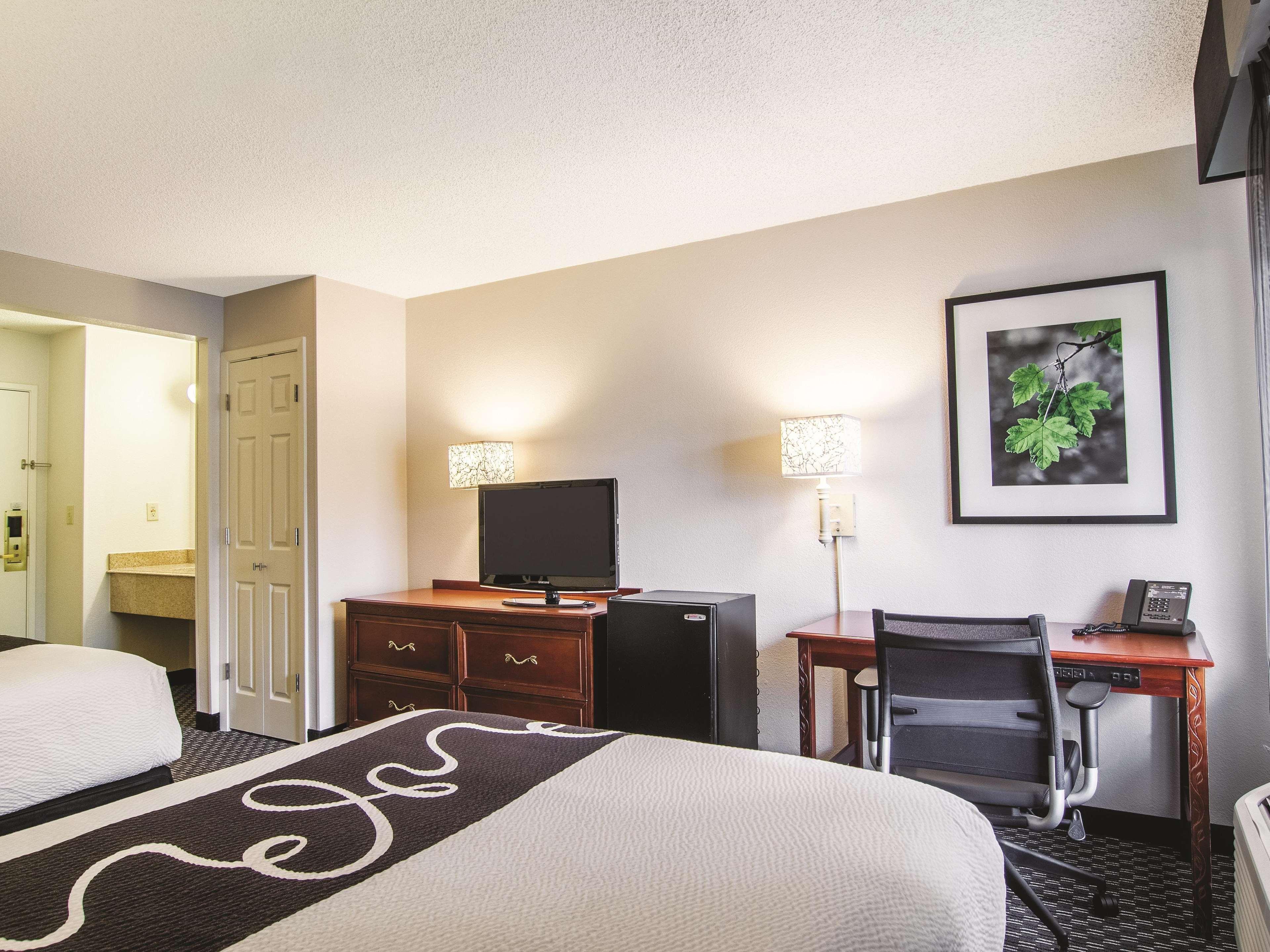 Wingate By Wyndham Brunswick Ga I-95 Hotel Buitenkant foto