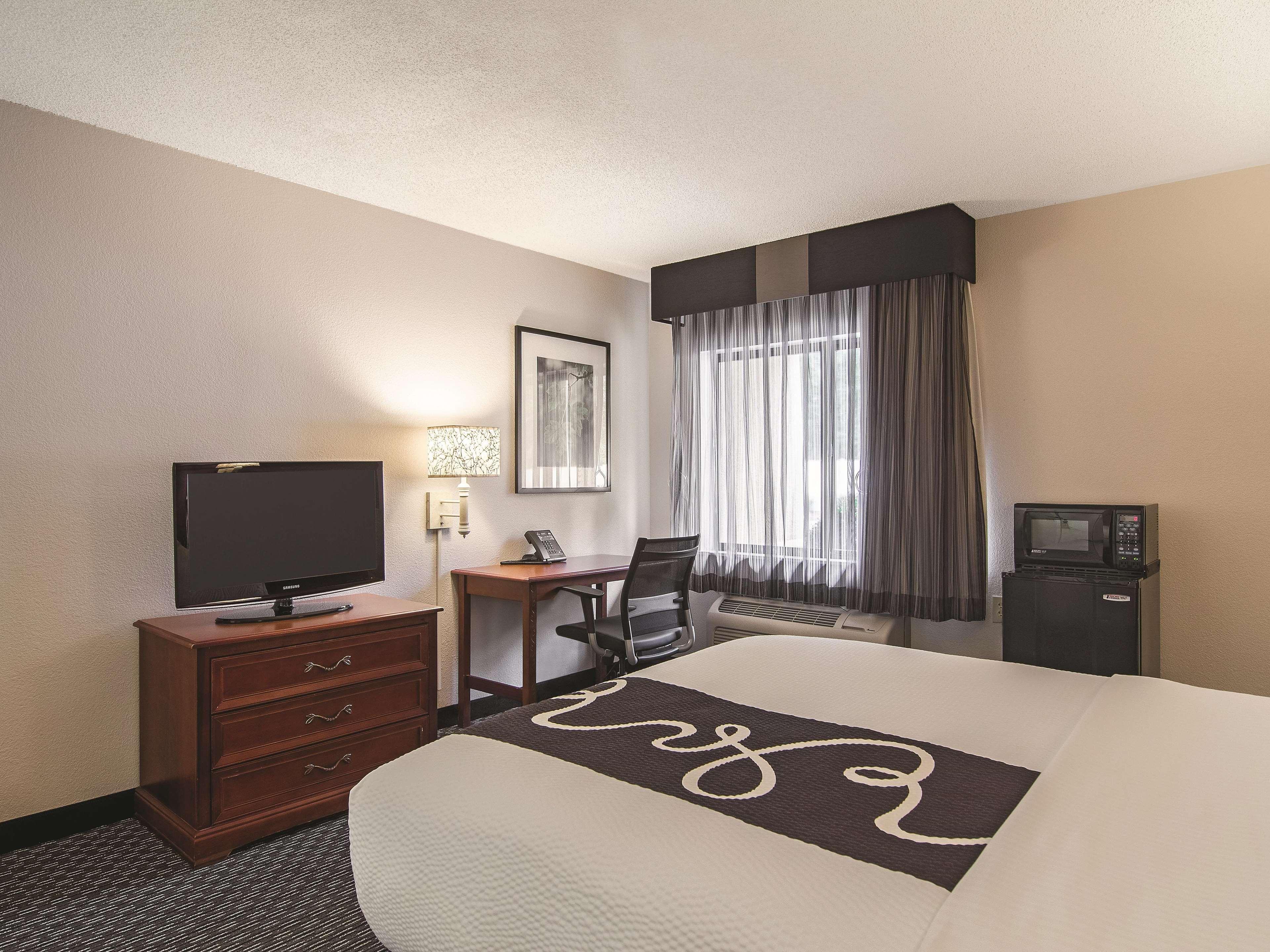 Wingate By Wyndham Brunswick Ga I-95 Hotel Buitenkant foto