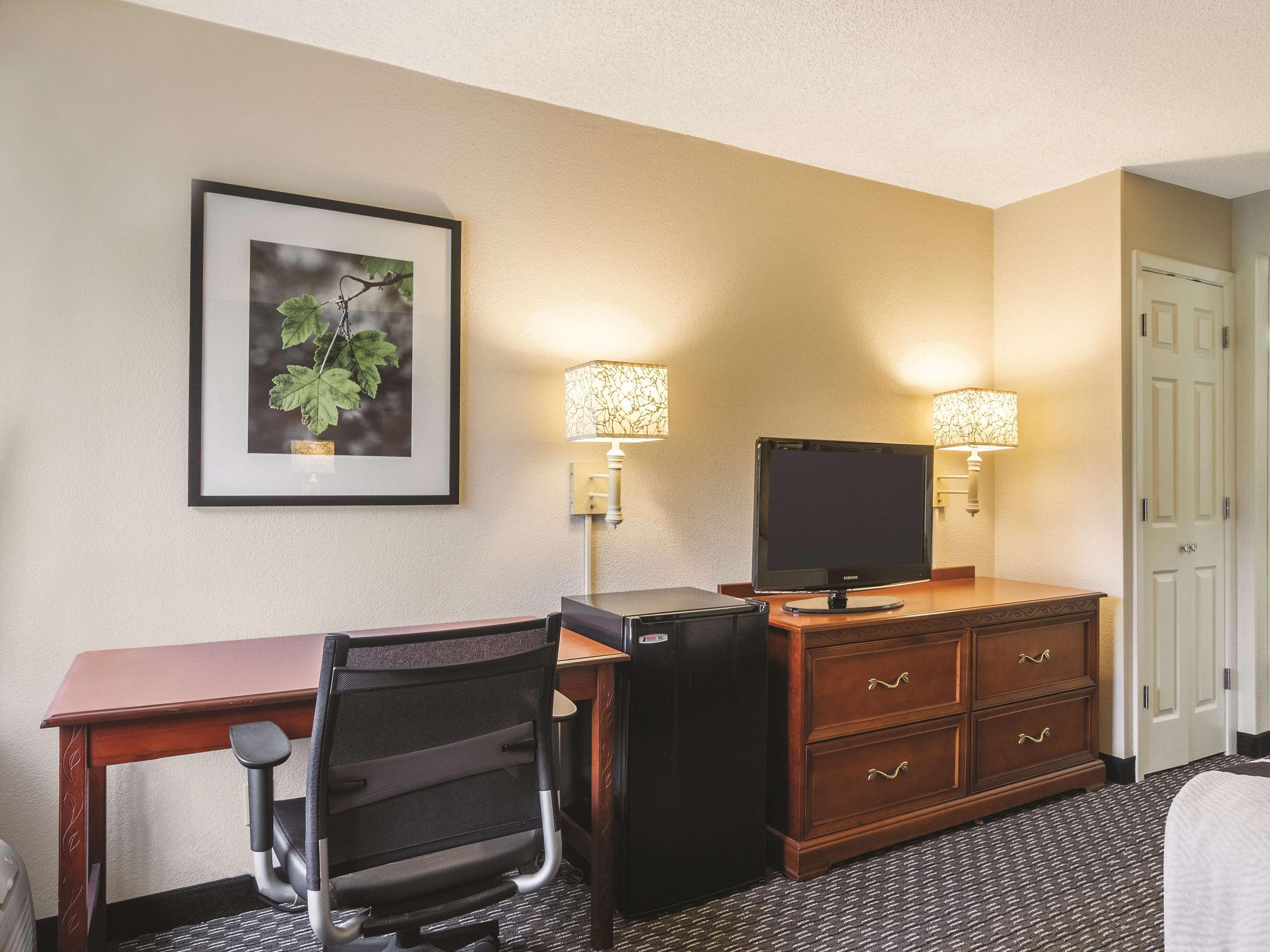 Wingate By Wyndham Brunswick Ga I-95 Hotel Buitenkant foto