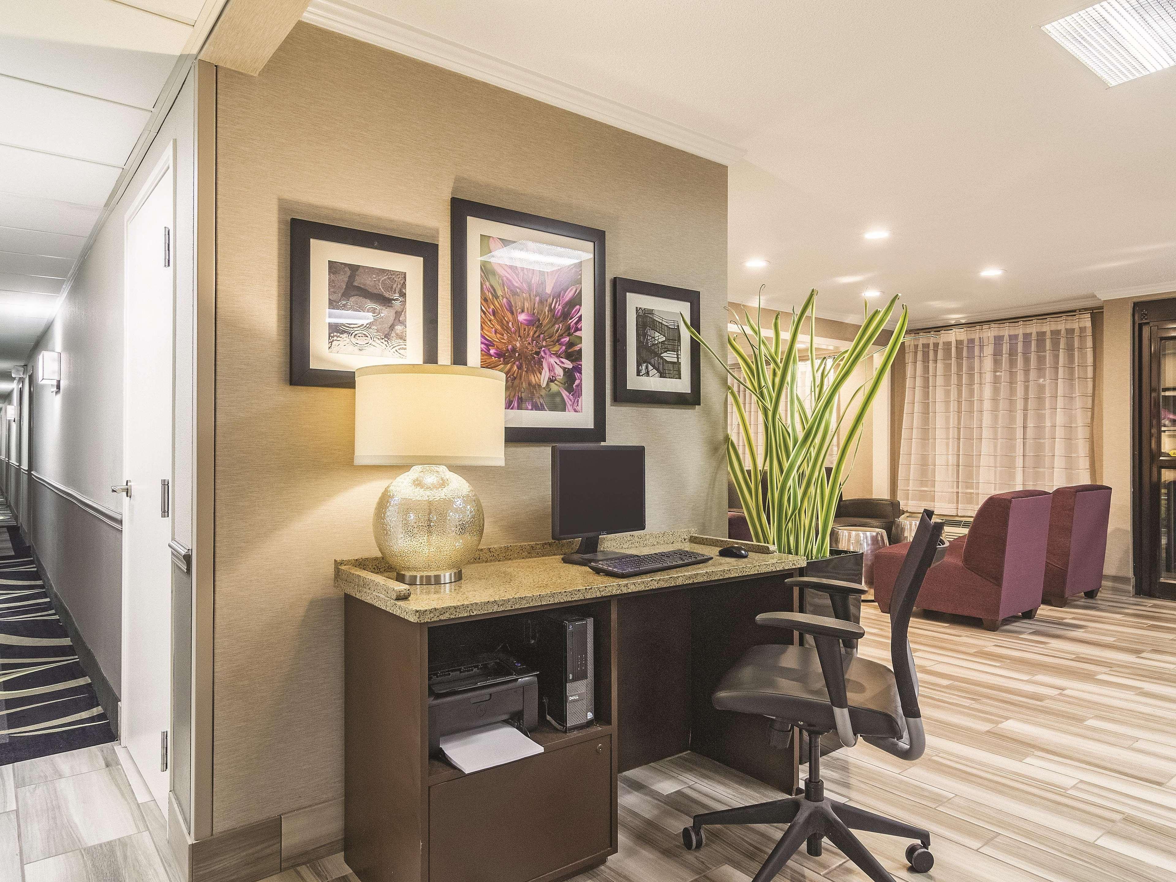 Wingate By Wyndham Brunswick Ga I-95 Hotel Buitenkant foto
